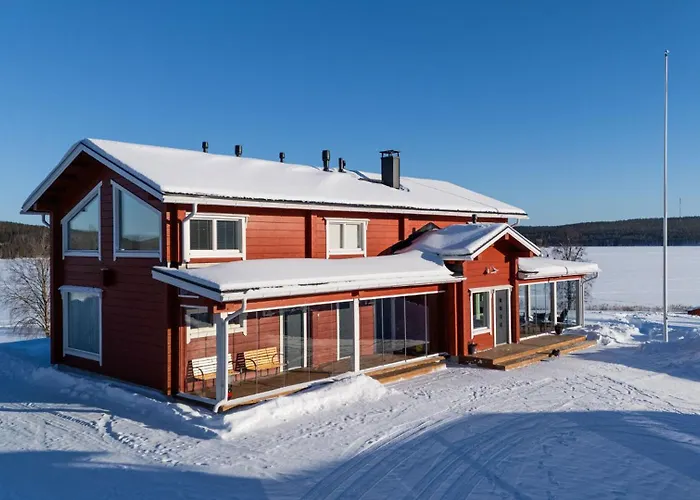 Lehtoniemi With Pick-up Service By Insider Villa Rovaniemi